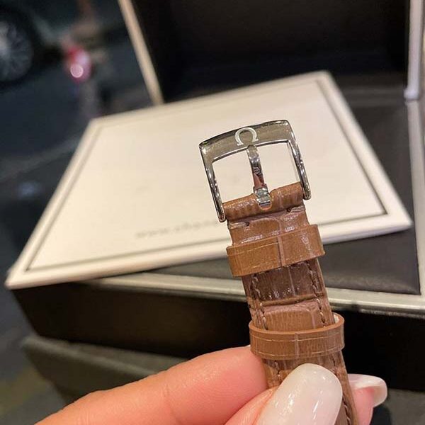 精仿腕表歐米茄蝶飛秋冬系列女款原裝進口石英機芯