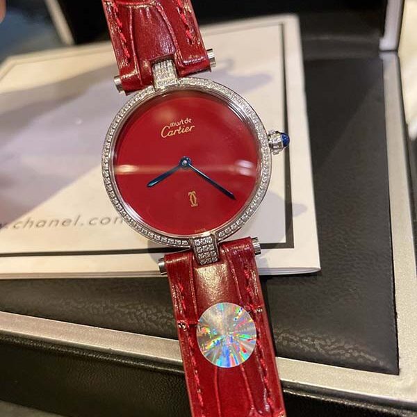 一比一高仿手表Cartier卡地亞鑽圈圓盤中古腕表