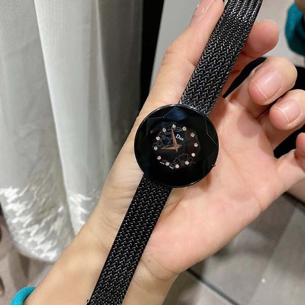 精仿名牌迪奧-DIOR獨家首發--時尚寶石切割表鏡原裝石英機芯