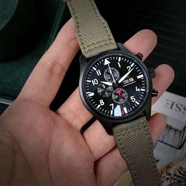 a貨IWC萬國噴火戰機飛行員腕表IWC萬國飛行員系列TOP GUN海軍空戰部隊腕表