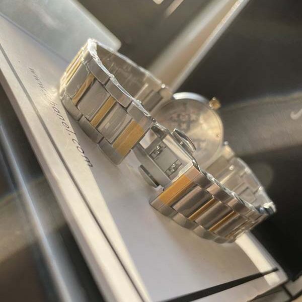 精仿腕表LV——TAMBOUR SLIM全系列採用瑞士石英機芯