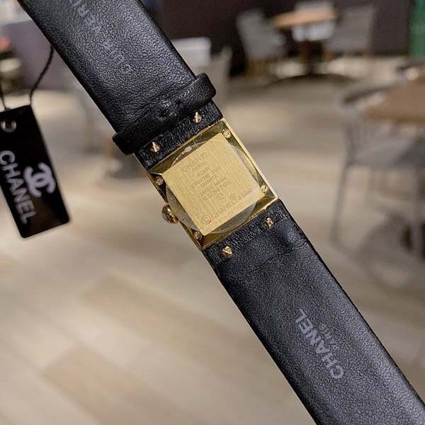 平價好看手錶 CHANEL【香奈兒】中古董手錶真皮菱形格子車線日本 滿天星空藍方形復古