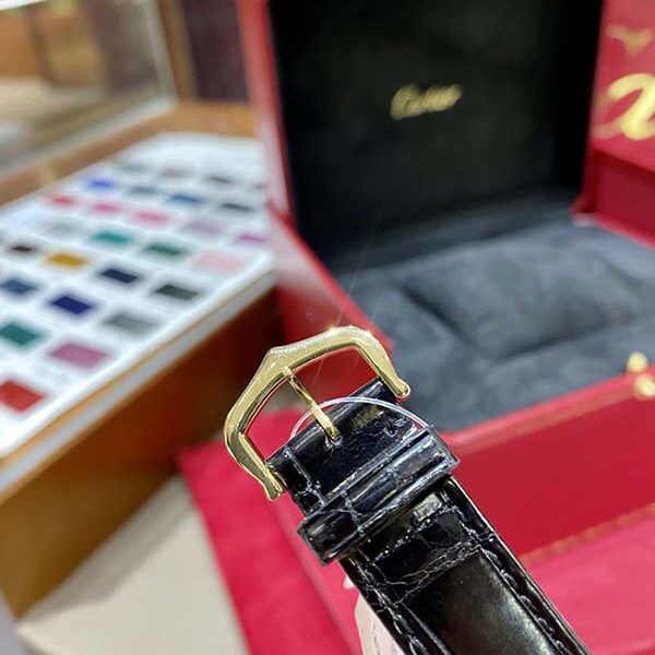 腕表1：1CARTIER-Tank腕表瑞士石英機芯