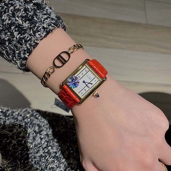 瑞士錶 卡地亞 CARTIER-Tank腕表家族的代表作瑞士石英機芯