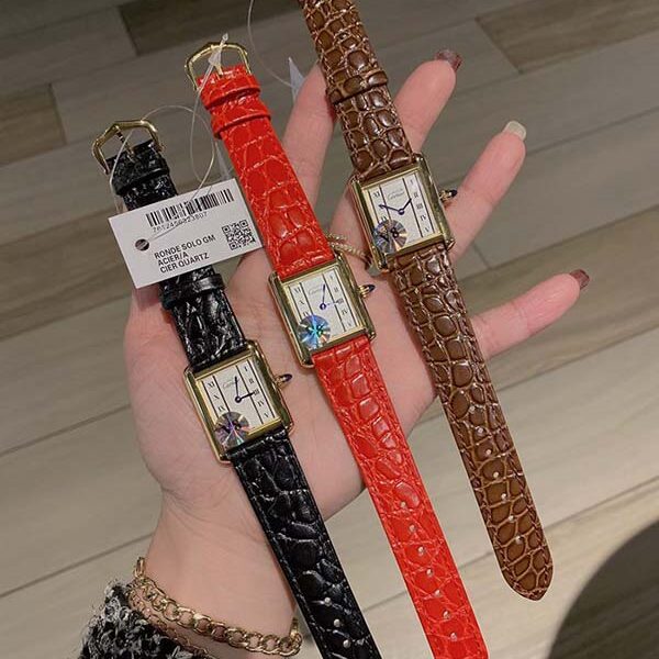 一比一高仿手表卡地亞 CARTIER-Tank腕表家族的代表作瑞士石英機芯
