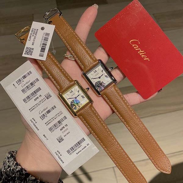 手表頂級高仿卡地亞 CARTIER-Tank腕表家族的代表作瑞士石英機芯