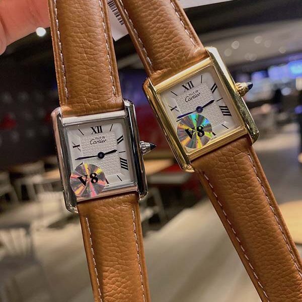 a貨卡地亞 CARTIER-Tank腕表家族的代表作瑞士石英機芯