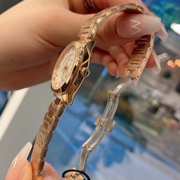 精仿名牌Gucci 古馳GG2570系列YA142504腕表 石英機