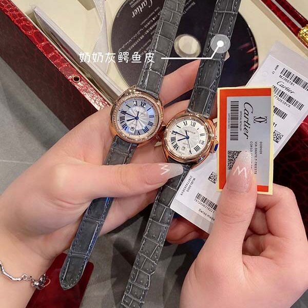 高仿錶高品質卡卡鑰匙系列卡地亞阿拉伯數字時標和劍形藍鋼指針進口原裝石英機芯