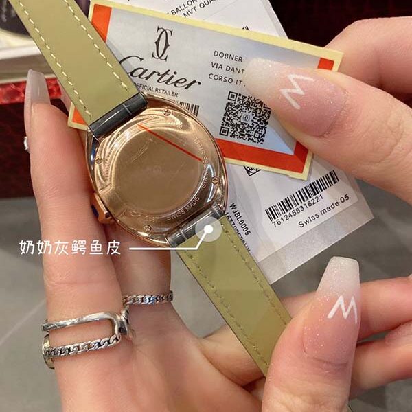 高仿錶高品質卡卡鑰匙系列卡地亞阿拉伯數字時標和劍形藍鋼指針進口原裝石英機芯