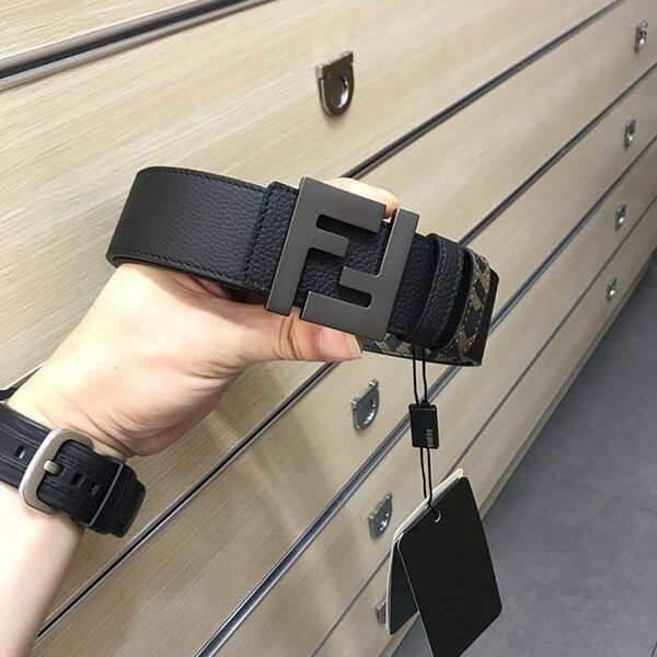 皮帶1：1 fendi 鉚釘標誌造型寬皮帶