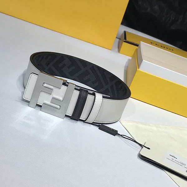 高仿新款fendi 鉚釘扣皮帶