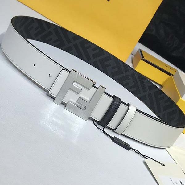 高仿新款fendi 鉚釘扣皮帶