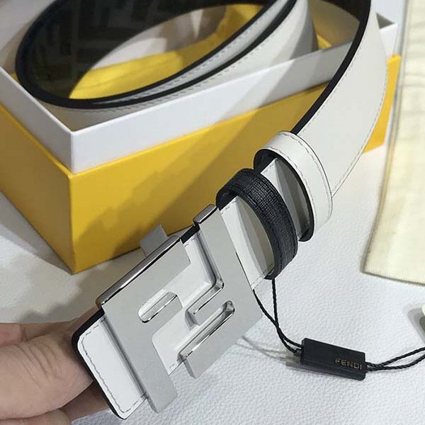 高仿新款fendi 鉚釘扣皮帶