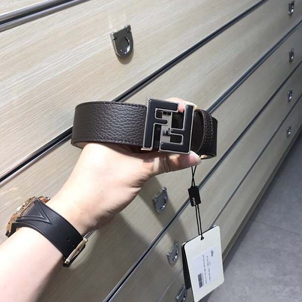 高仿fendi 進口原版樹糕沙底配製小牛皮
