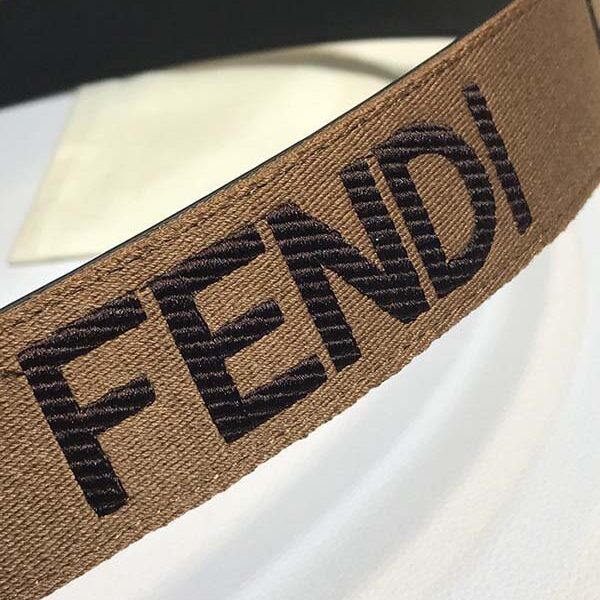 高仿精品店 fendi寬滾筒針扣 原版小牛皮皮帶