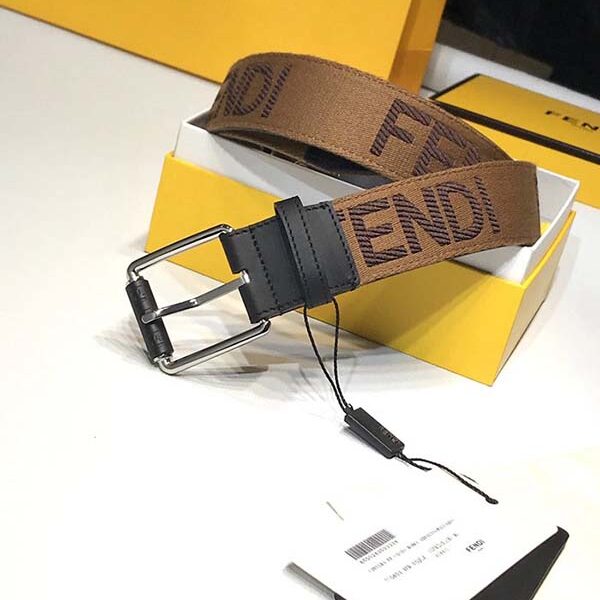 高仿精品店 fendi寬滾筒針扣 原版小牛皮皮帶