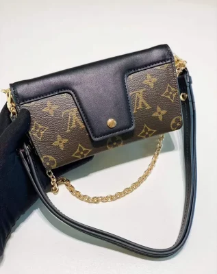 LV高仿 PADLOCK ON STRAP老花拼色手機包手提單肩斜挎包眼鏡盒腋下包尺寸