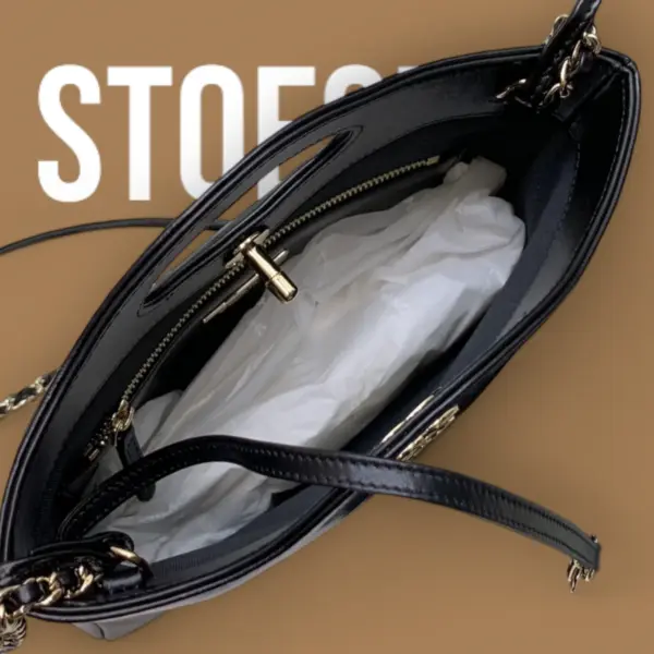 香奈兒高仿23A 31bag鏈條包油蠟皮 mini31bag 作為多用途包，可以手拎、腋下、單肩 正交香奈兒經典包型了，真的可以衝！ 型號99269