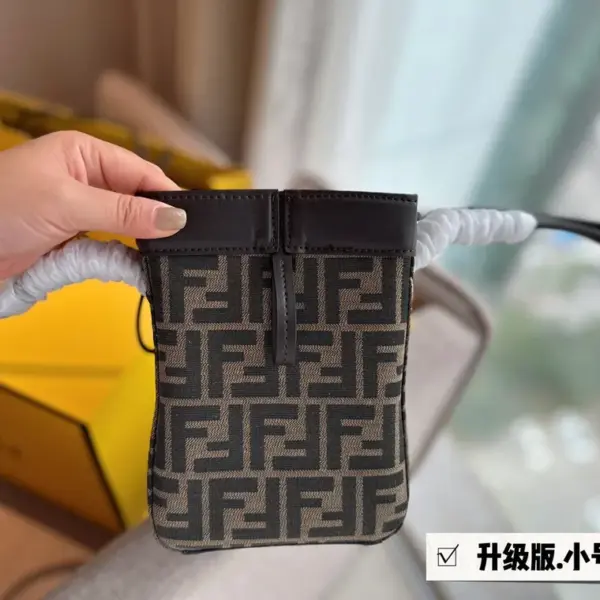 芬迪高仿家新品摺紙 購物袋高仿2023