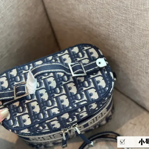 迪奧高仿頂級版本小號2023小孩化妝包新尺寸