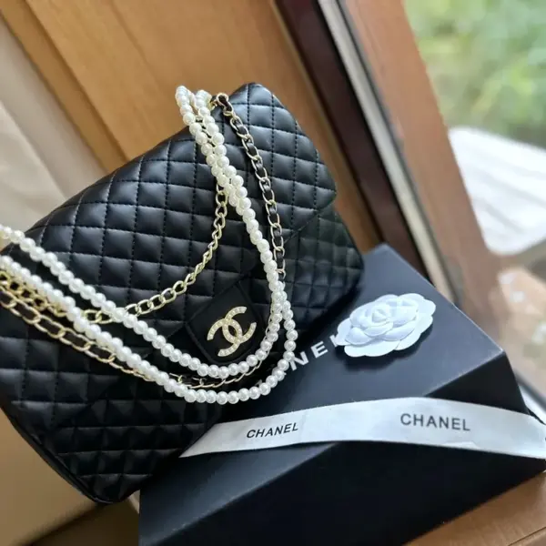 chanel香奈兒高仿頂級版本 2023年可可王國瑪瑙系列2020開啟新紀元的Chanel香奈兒開啟了經典款CF各尺寸的花樣年華