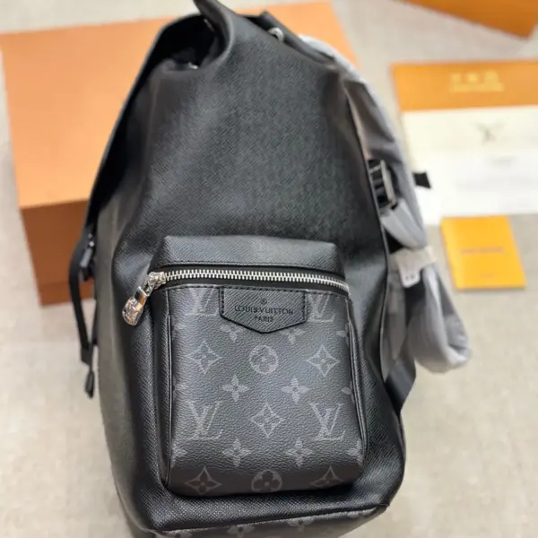 lv高仿 Discovery百搭通勤經典老花帆布拼牛皮雙肩包 LV最好看的雙肩包出差旅行必備超酷COOL