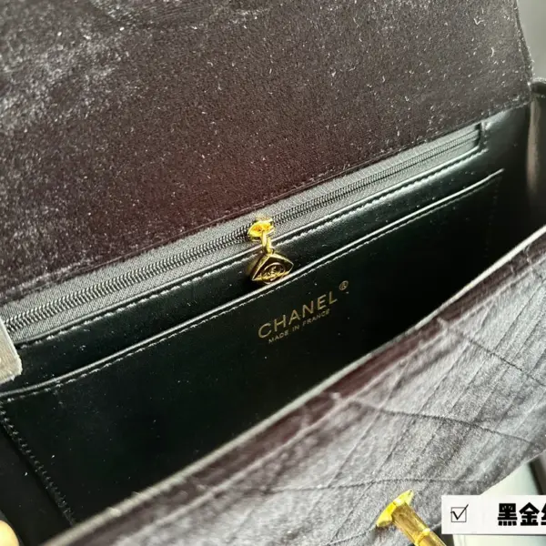 小香家香奈兒高仿 黑金絲絨包敢高仿!最好看的Vintage中古款式