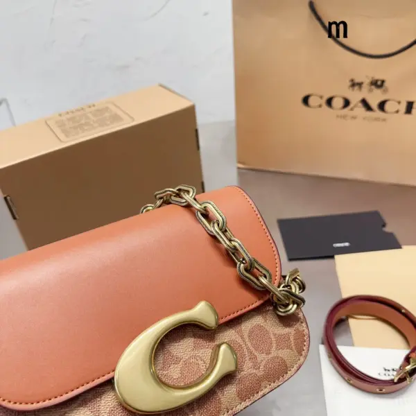 新品蔻馳idol bag鏈條斜背包原單牛皮五金 推薦c扣折疊禮盒🎁尺寸21 19 新品蔻馳idol bag鏈條斜背包原單牛皮五金 推薦c扣折疊禮盒🎁尺寸21