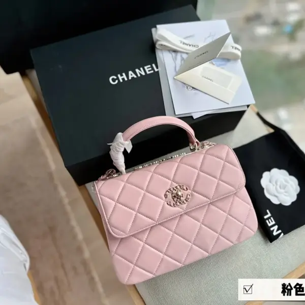 小香家高仿 trendy cc 風琴包系列！ 上身後超顯大氣，