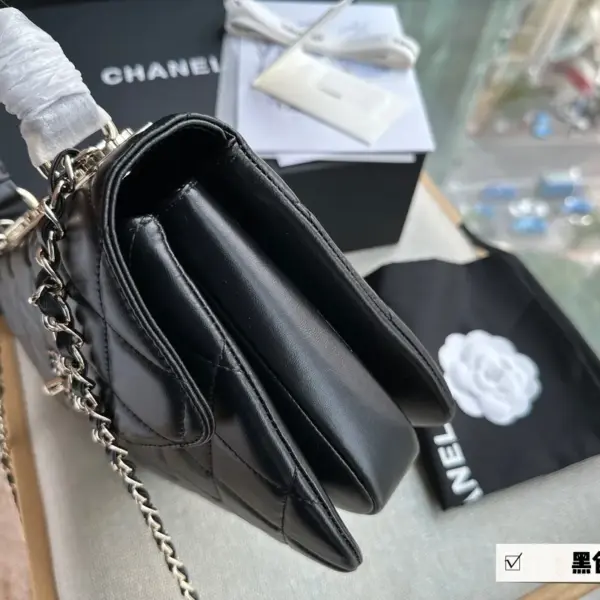 小香家高仿 trendy cc 風琴包系列！ 上身後超顯大氣，