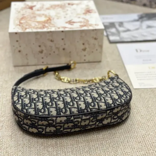 迪奧高仿Cocoach 蔻馳新品人氣王「通勤王」斜背單肩 16 迪奧高仿Cocoach 蔻馳新品人氣王「通勤王」斜背單肩