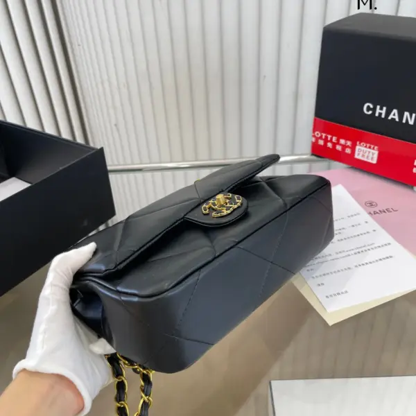 香奈兒 Chanel 大菱格cf包搭配休閒範超吸晴經典百搭的包包優雅大氣 時尚休閒上身絕美 集美必備尺寸25 15