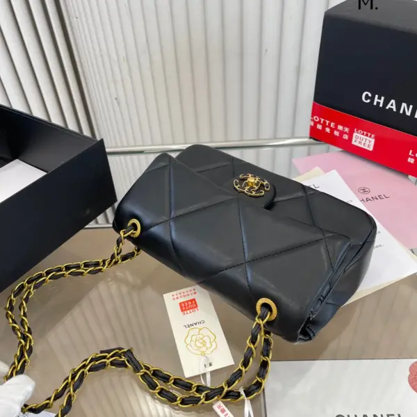香奈兒 Chanel 大菱格cf包搭配休閒範超吸晴經典百搭的包包優雅大氣 時尚休閒上身絕美 集美必備尺寸25 15