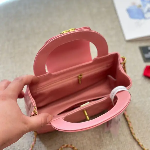 Chanel23k高仿新款本季的“最眼包”Chanel / 香奈兒 23K kelly大號鏈條包小羊皮 顔色集合