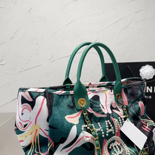 香奈兒CHANEL 花卉珍珠沙灘包高仿精緻美2023頂級版本