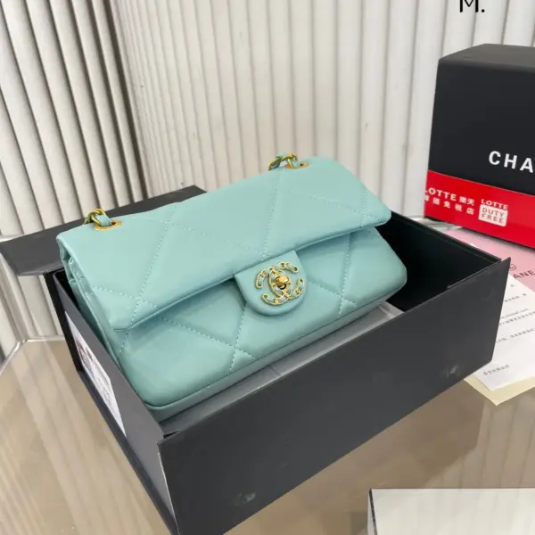 香奈兒 Chanel 大菱格cf包搭配休閒範超吸晴經典百搭的包包優雅大氣 時尚休閒上身絕美 集美必備尺寸25 15