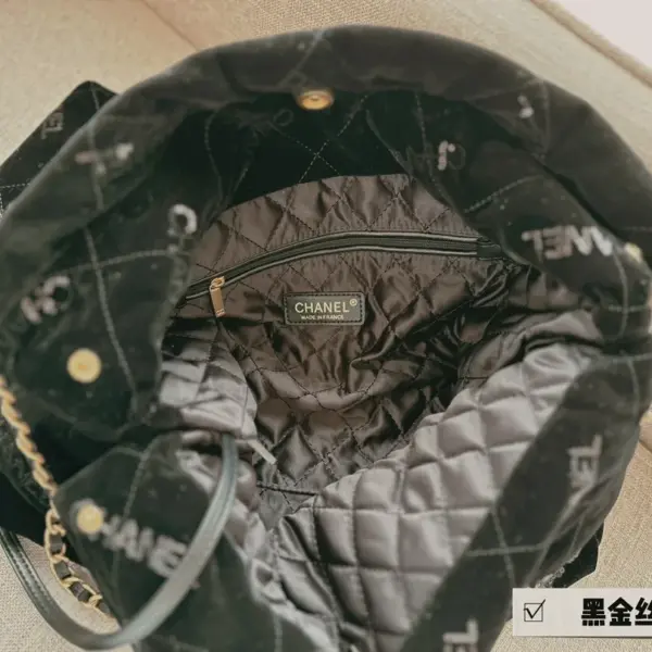 chanel 22bag 黑金絲絨超酷哦！黑絲絨亮片/高級感可以封神啦