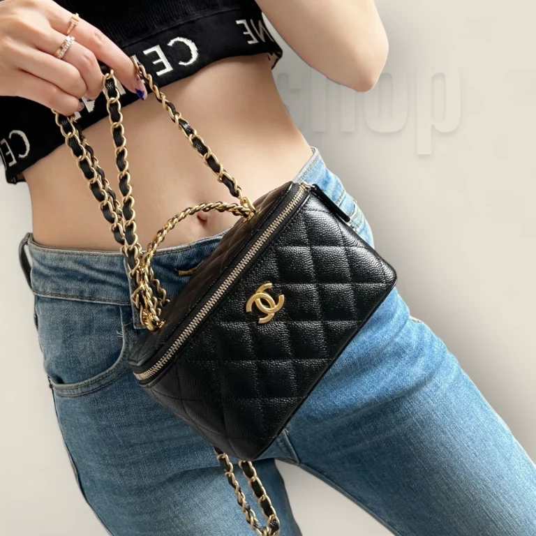 台灣高仿奢侈品Chanel22S黑金化妝包