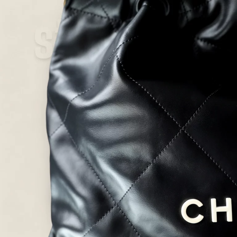 原廠皮Chanel購物袋小號黑金白扣，高仿復刻版完美細節