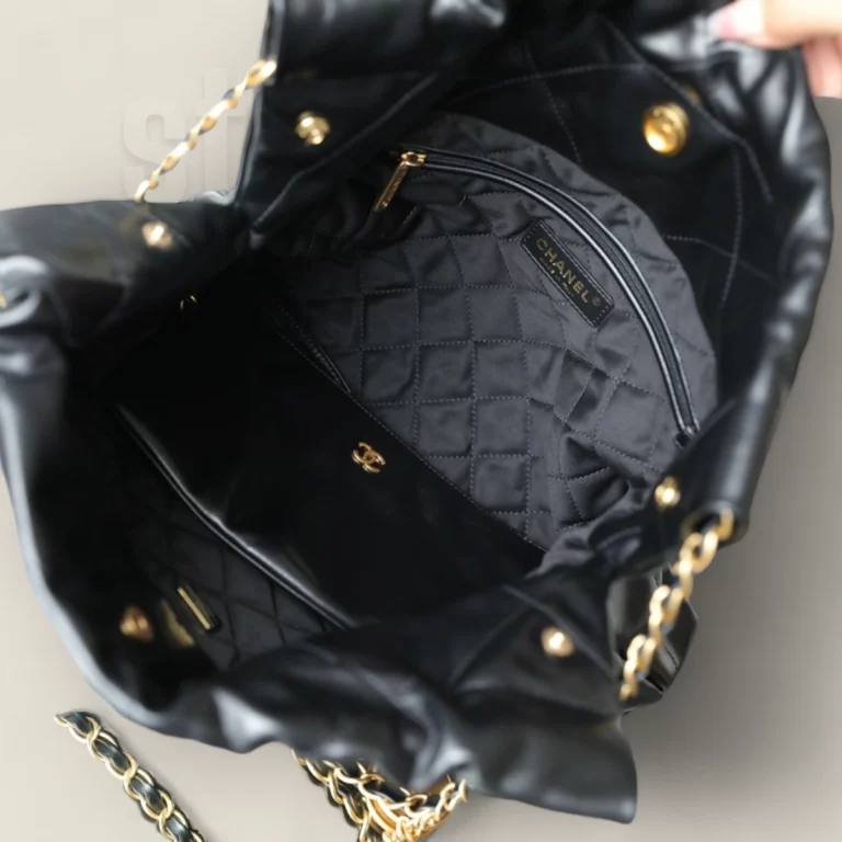 原廠皮Chanel購物袋小號黑金白扣，高仿復刻版完美細節