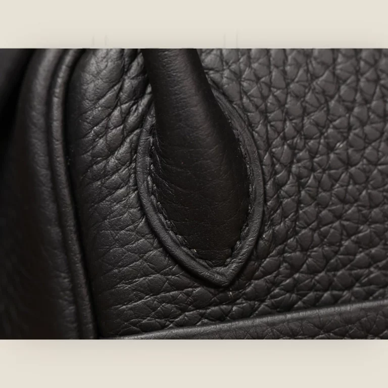 頂級高仿愛馬仕Hermes Lindy mini 19單肩包原廠皮革黑色銀扣 32 頂級高仿愛馬仕Hermes Lindy mini 19單肩包原廠皮革黑色銀扣