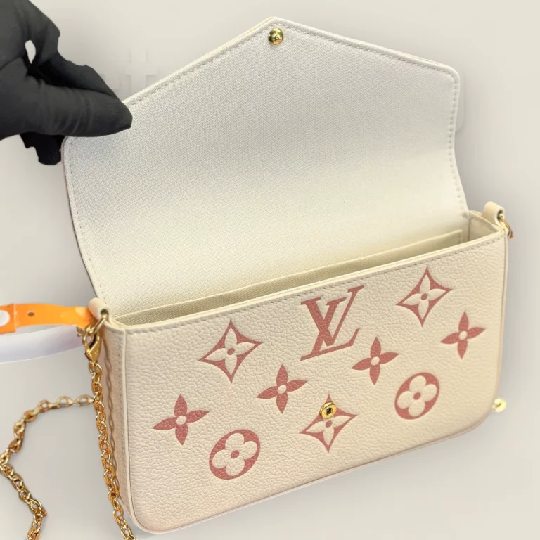 複刻LV Pochette Felicie系列M82047鏈條包,正品級品質 24 複刻LV 複刻LV Pochette Felicie系列M82047鏈條包,正品級品質 複刻LV