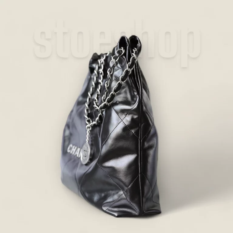 高仿官網同款Chanel 22Bag黑銀小號購物袋，頂級復刻版完美再現