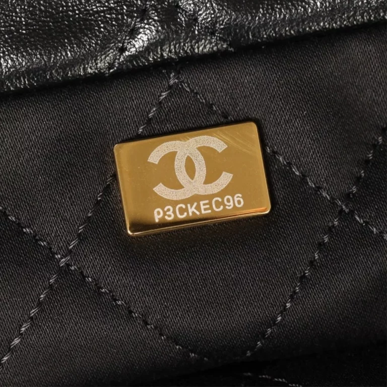 頂級高仿Chanel垃圾袋早春新款黑色/金扣M級復刻版 31 頂級高仿Chanel垃圾袋早春新款黑色/金扣M級復刻版