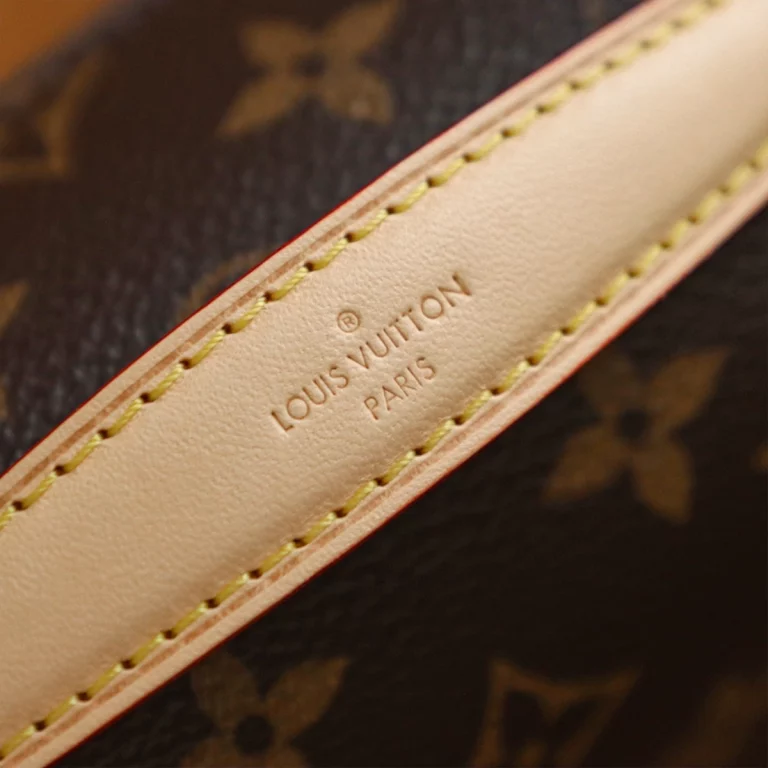 正品級高仿LV郵差包 - Pochette Metis East West系列M46279，經典老花復刻 正品級高仿LV