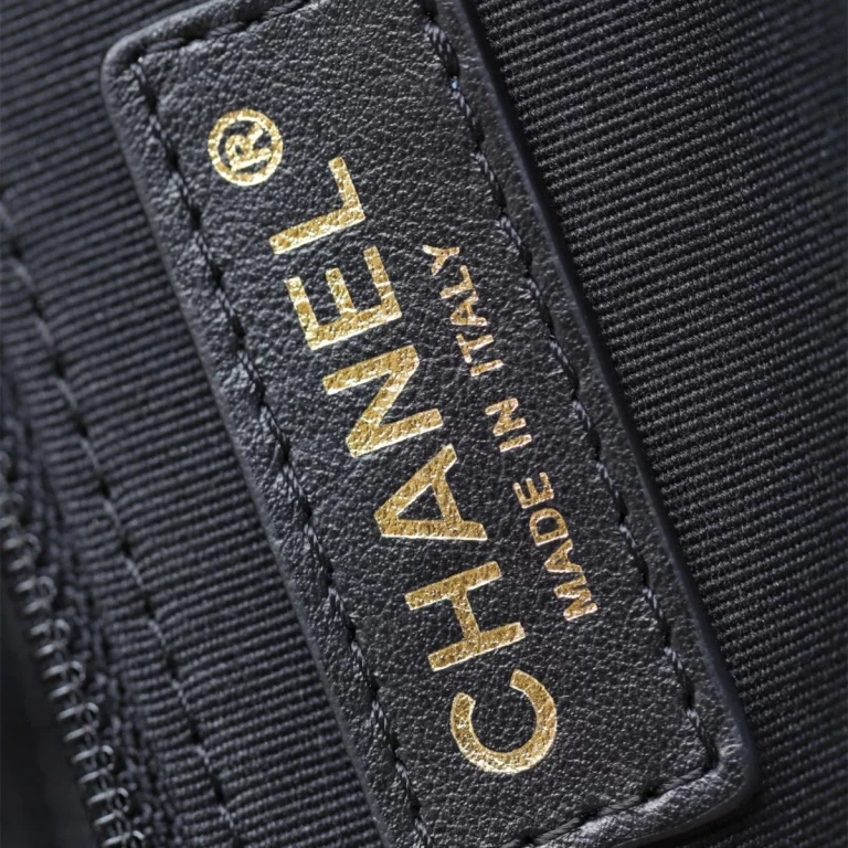 高仿Chanel子母背包23A系列小牛皮 高仿Chanel子母背包