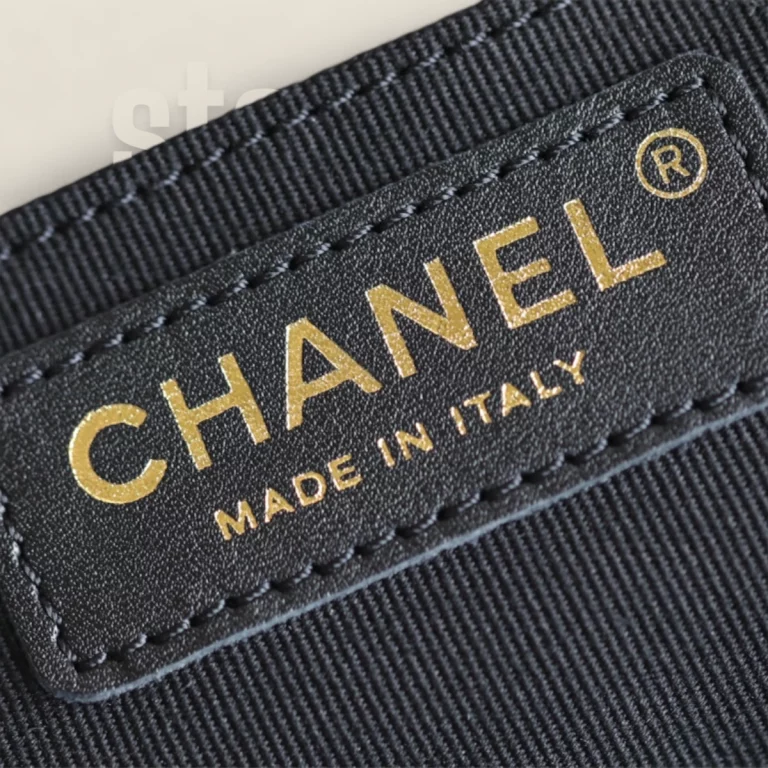 香港Chanel高仿23K系列坦克包黑淡金小號