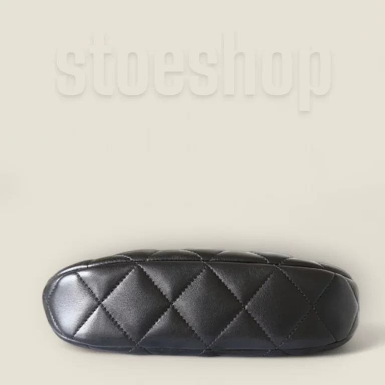 Chanel高仿奢侈品腋下包23aHobo系列黑金 13 Chanel高仿 Chanel高仿奢侈品腋下包23aHobo系列黑金 Chanel高仿
