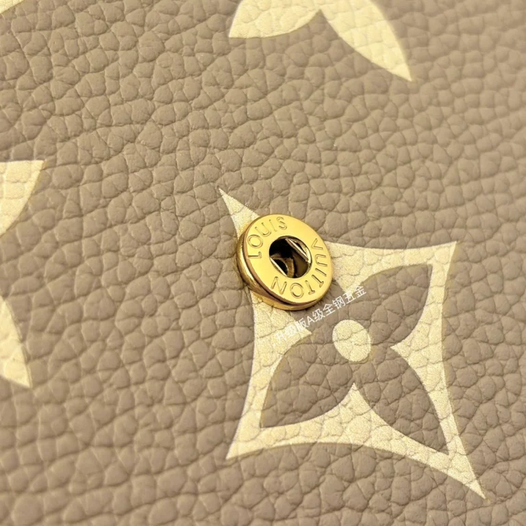 頂級原單高仿LV Pochette Felicie系列M82610鏈條包，精緻復刻品質 頂級原單高仿LV